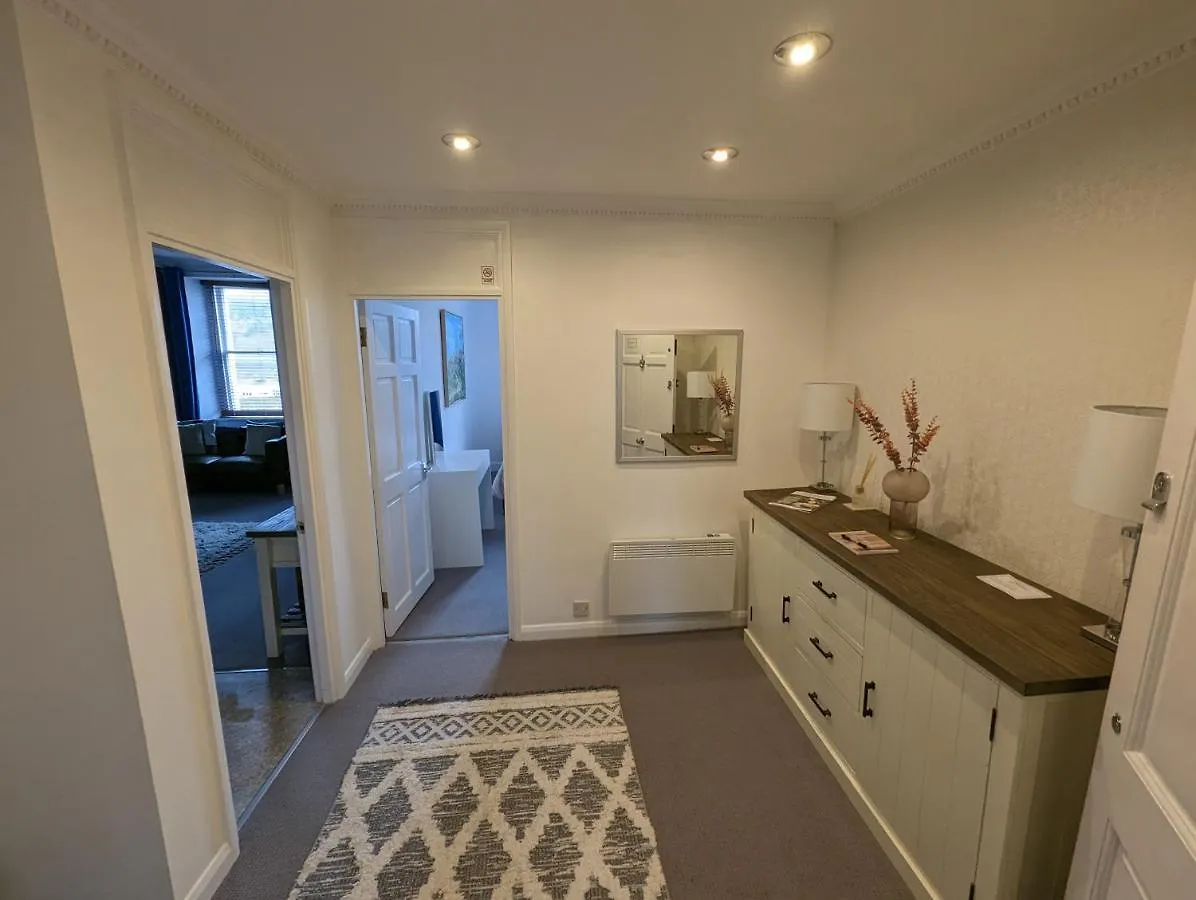 Apartment Grosvenor Pad - Lovely 2-Bed Flat - Free On Street Parking Bath United Kingdom