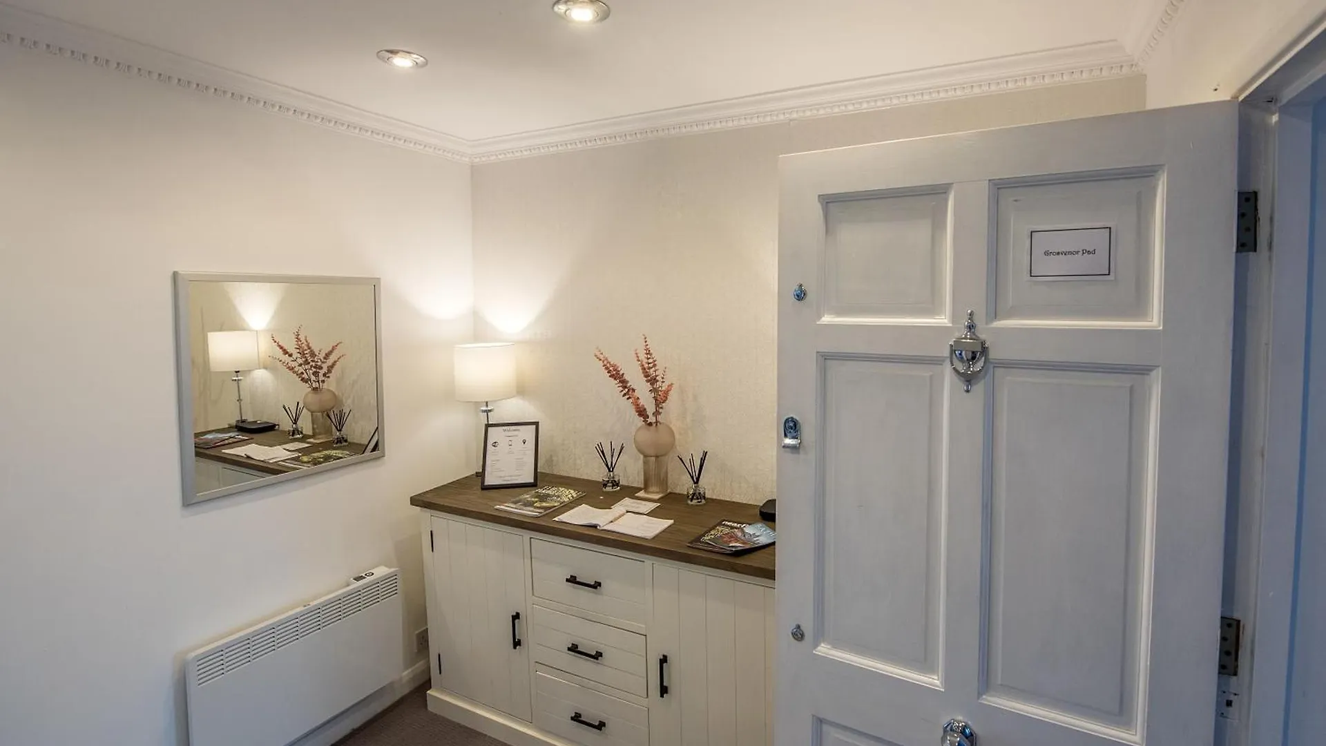 Grosvenor Pad - Lovely 2-Bed Flat - Free On Street Parking Bath Apartment